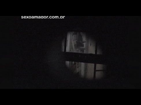 ❤️ Blondie word in die geheim video-opgeneem deur 'n buurtvoyeur wat agter hol bakstene versteek is ❤️❌ Mooi pornografie op af.virtsextor.ru ❌️❤